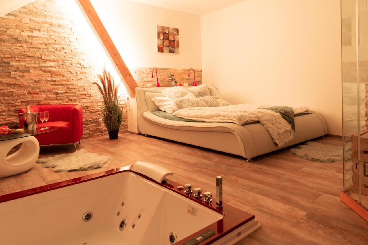 Romanticky Wellness Suite Hotel Heinz دوبريس المظهر الخارجي الصورة