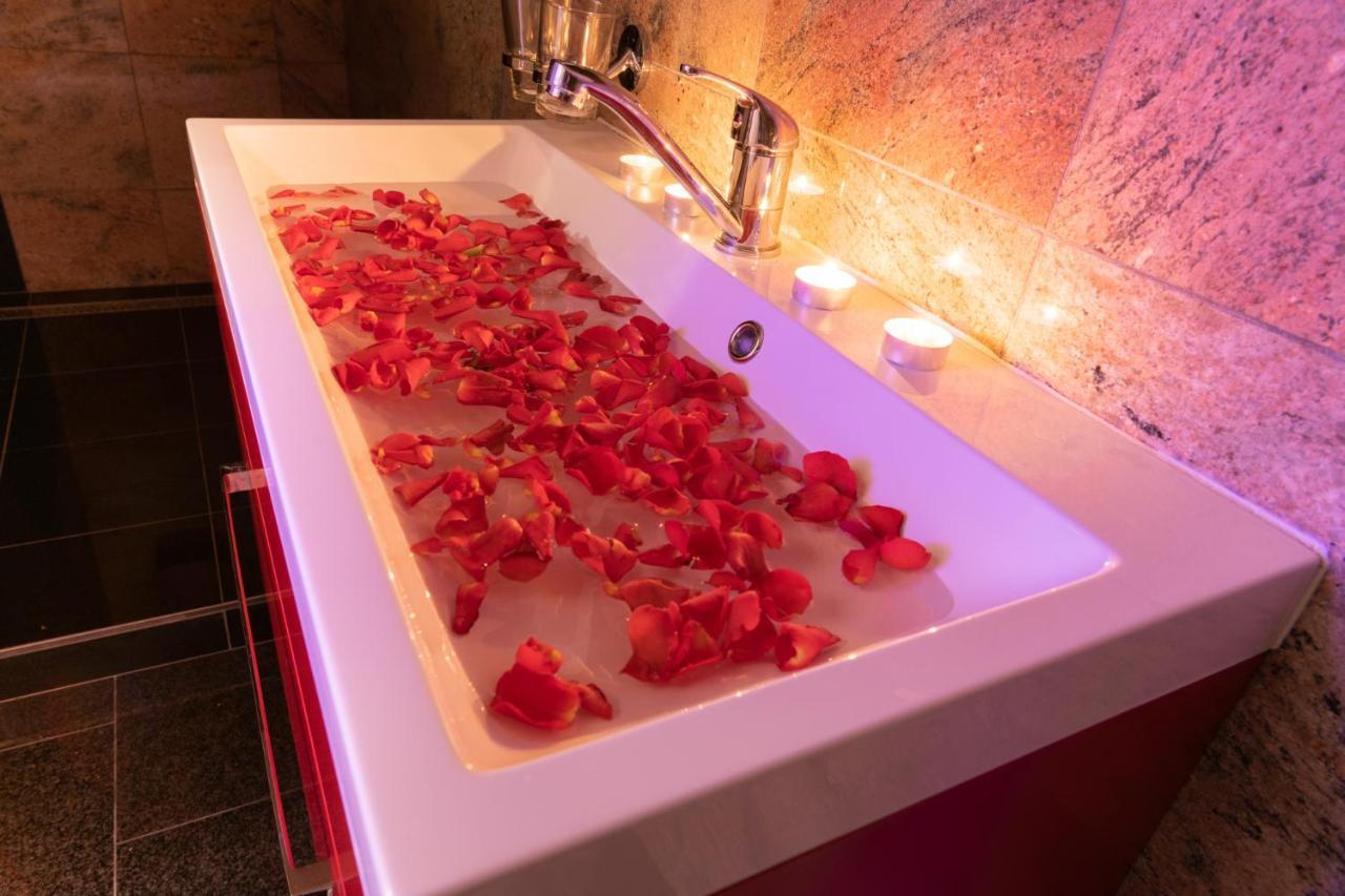 Romanticky Wellness Suite Hotel Heinz دوبريس المظهر الخارجي الصورة