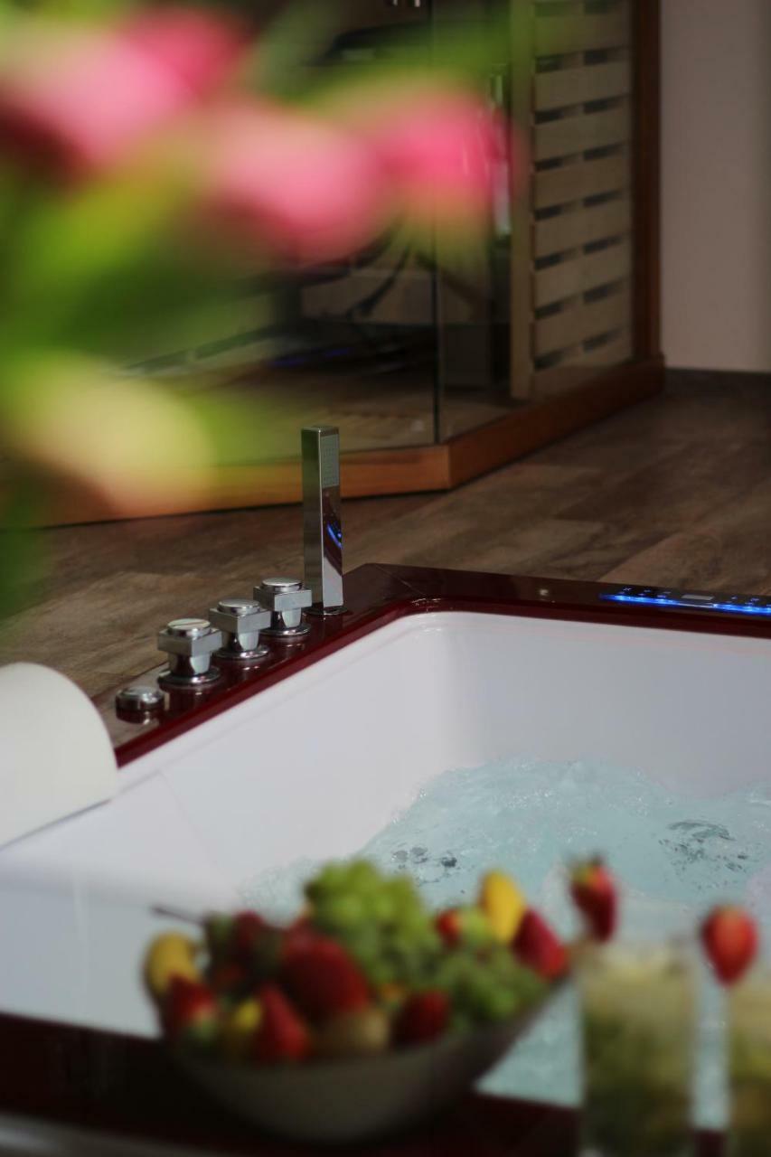 Romanticky Wellness Suite Hotel Heinz دوبريس المظهر الخارجي الصورة
